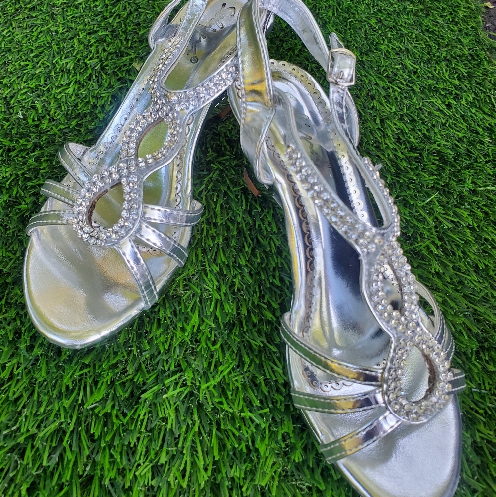 Girls Size 13 M Selina by Summer Rio Silver Rhinestone Fancy Dress Shoe
